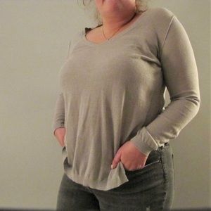 light gray sweater ☁️